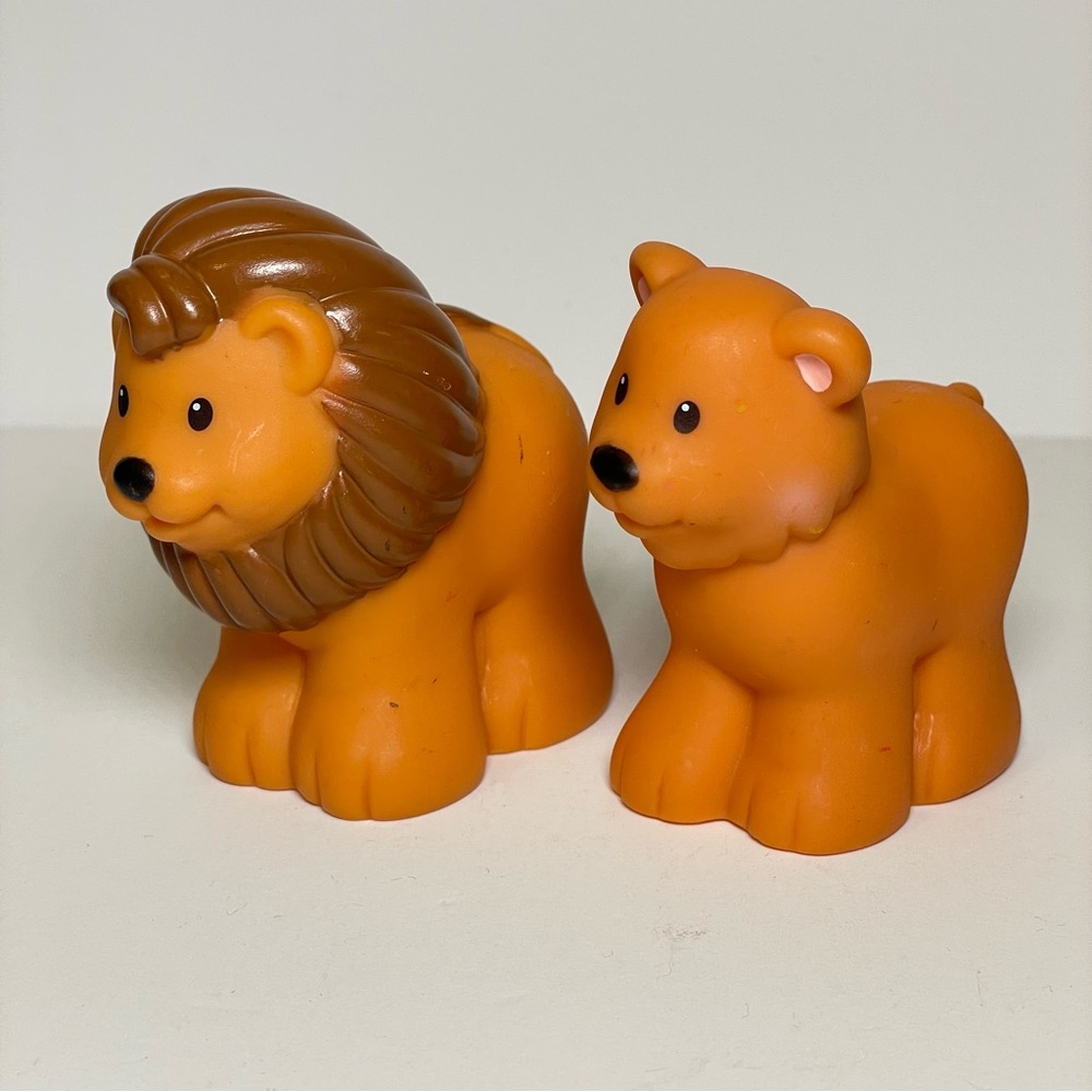 Fisher Price Little People Noah's Ark Pair of Lions 2002  Lion Lioness